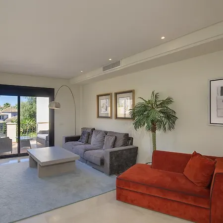 아파트 Mimosas Banus