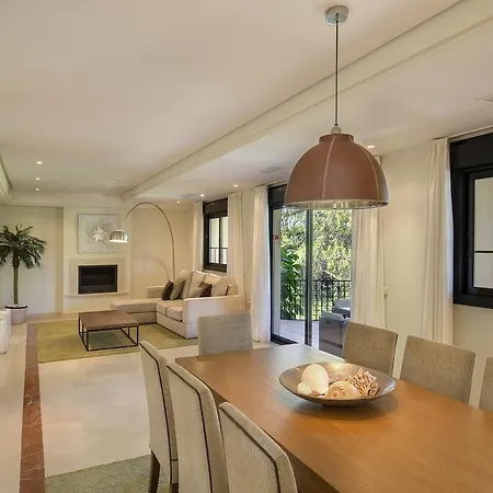 Mimosas Banus Διαμέρισμα *